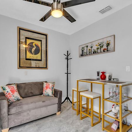 Little Gables Studio-Your Miami Escape-10Min Airport Bagian luar foto