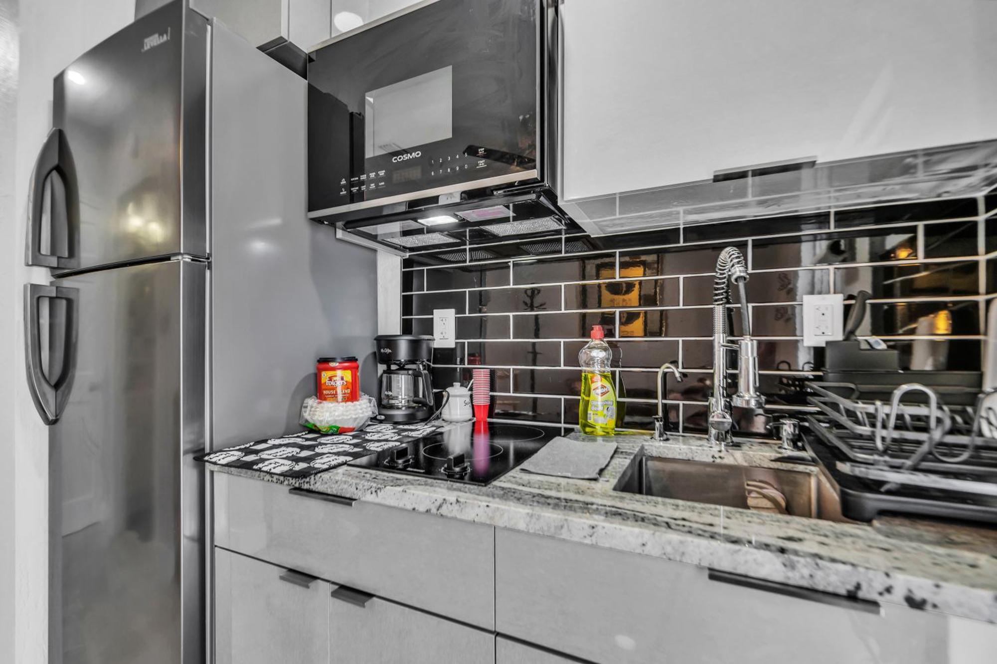 Little Gables Studio-Your Miami Escape-10Min Airport Bagian luar foto