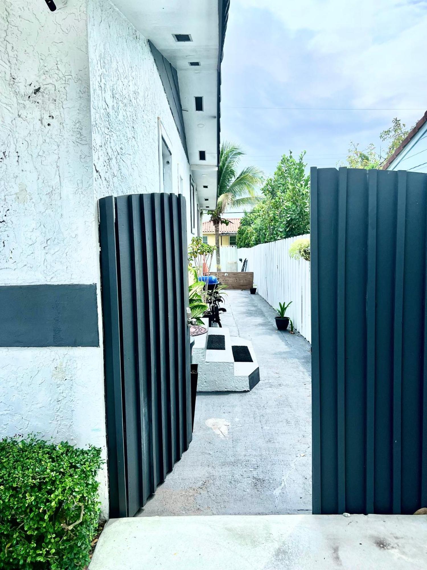 Little Gables Studio-Your Miami Escape-10Min Airport Bagian luar foto
